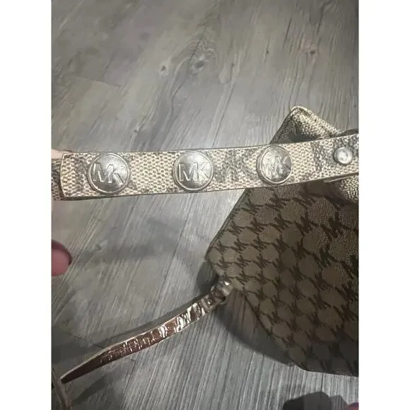 Michael Kors Belt bag - Picture 7 of 9